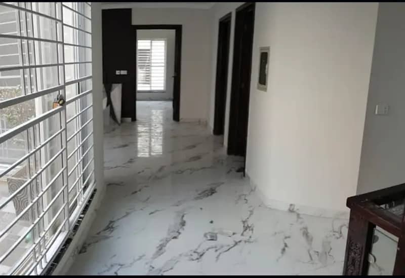 10 Marla House For Sale In Paragon City Lahore 25