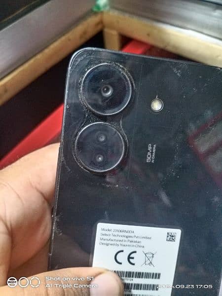 redmi 13 c 4 gb 128 gb 6 mahine waranty 2