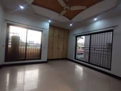 10 marla Beautiful upper portion Available for Rent phase 8 n block