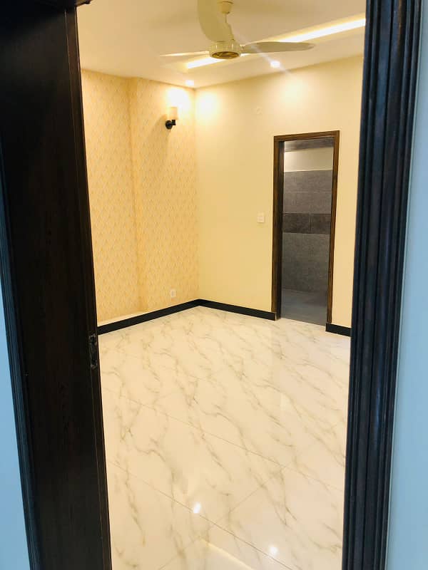 5 Marla House Available For Sale in Sector M7 -B Block Lake City Lahore 11