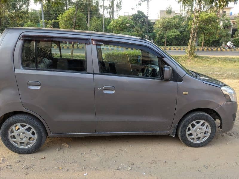 Suzuki Wagon R 2018 4