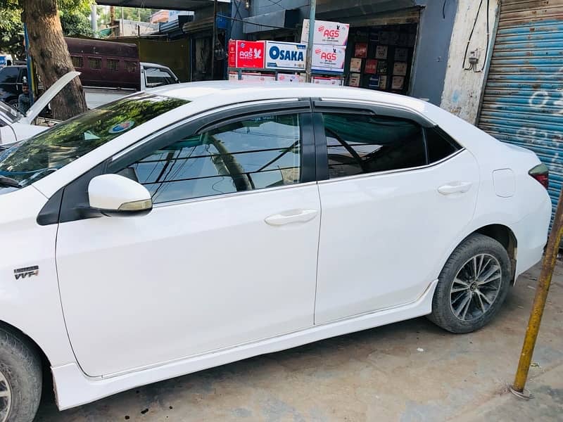 Toyota Corolla Altis 2017 3