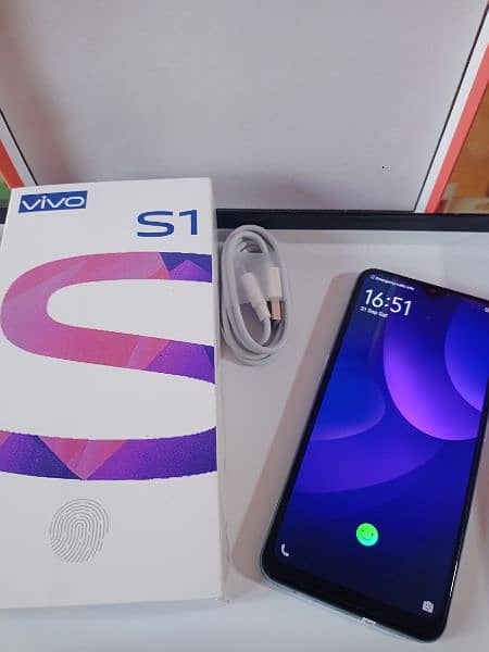 vivo S1 (8Gb/256Gb) ram full new with box and charger lush condition 3