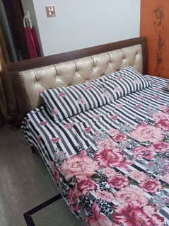 king size bed with mattress