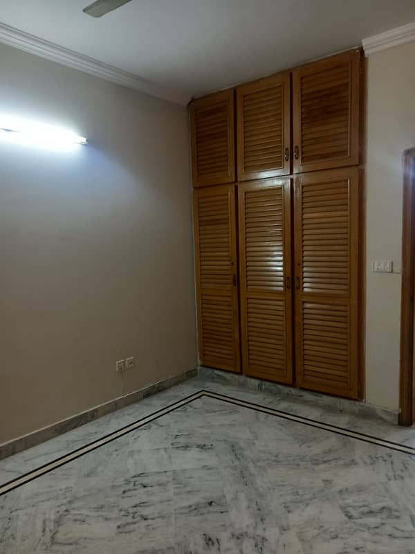 Uper Portion Available For Rent in E/11 5