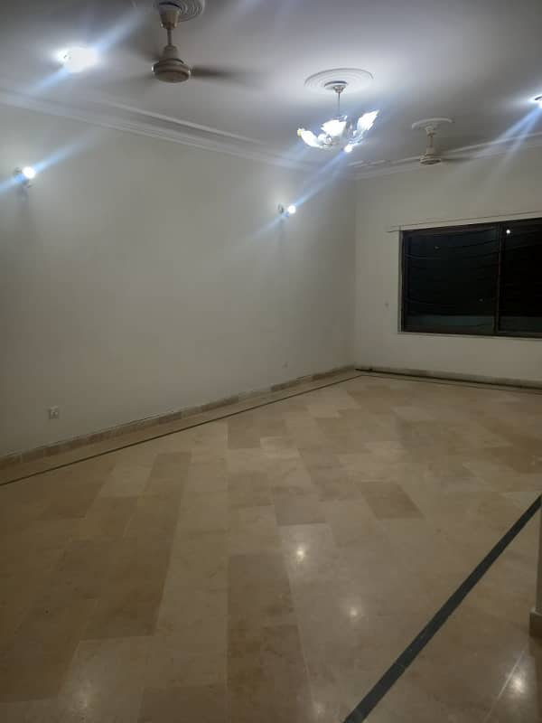 Uper Portion Available For Rent in E/11 15