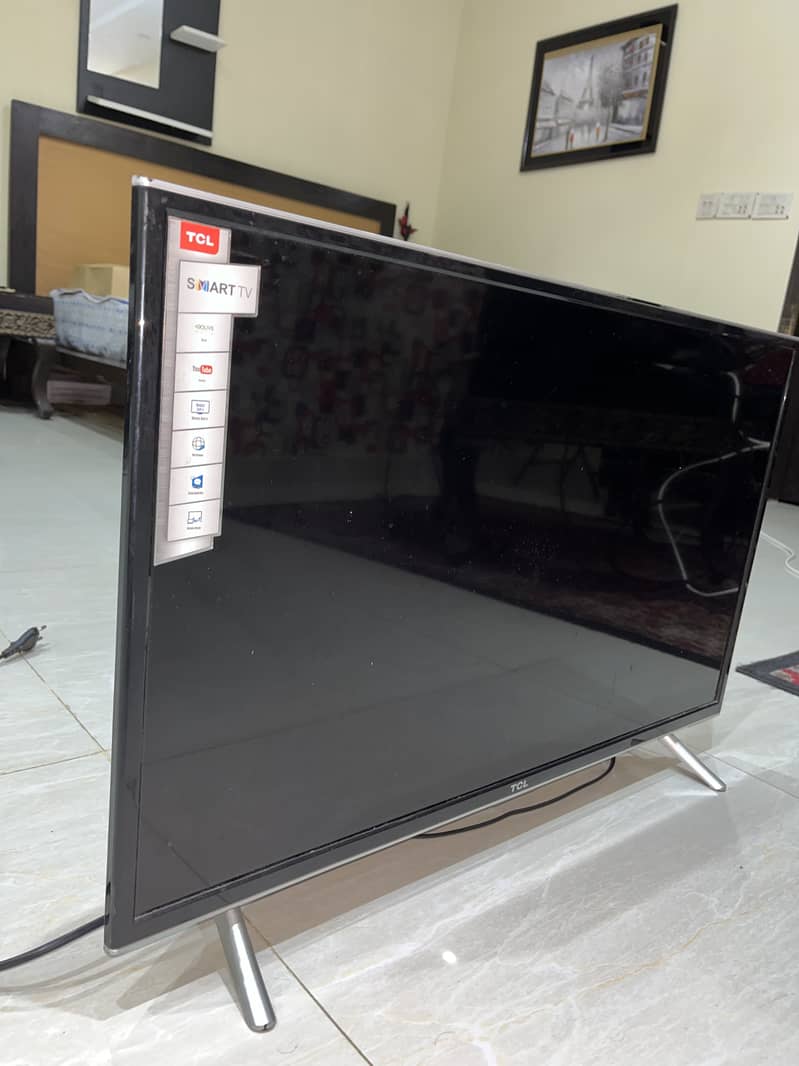 Tcl 32- inches LED for sale 1