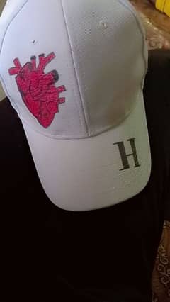 Customised heart cap