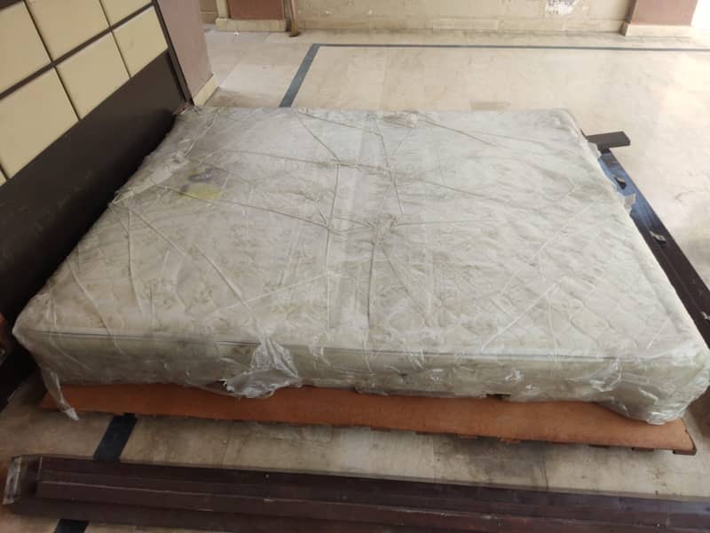 King Size Bed For Sale With Spring Mattress and Side Tables 5