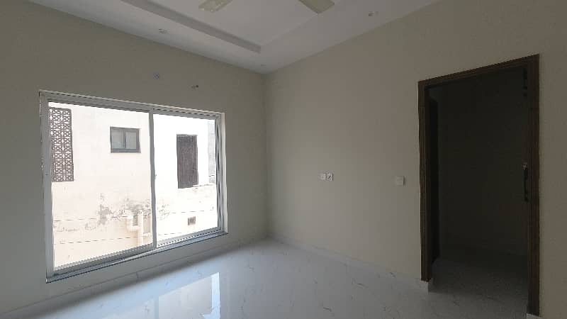 Prime Location Affordable House For Sale In Bankers Co-Operative Housing Society 22