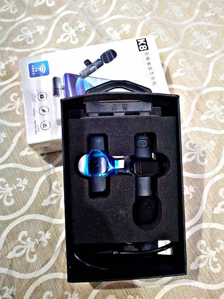 Wireless microphone. . . . . . . 03354676400 whatsapp 2