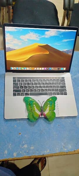 Apple MacBook Pro 2018 15"

Intel core i9 32/512 1