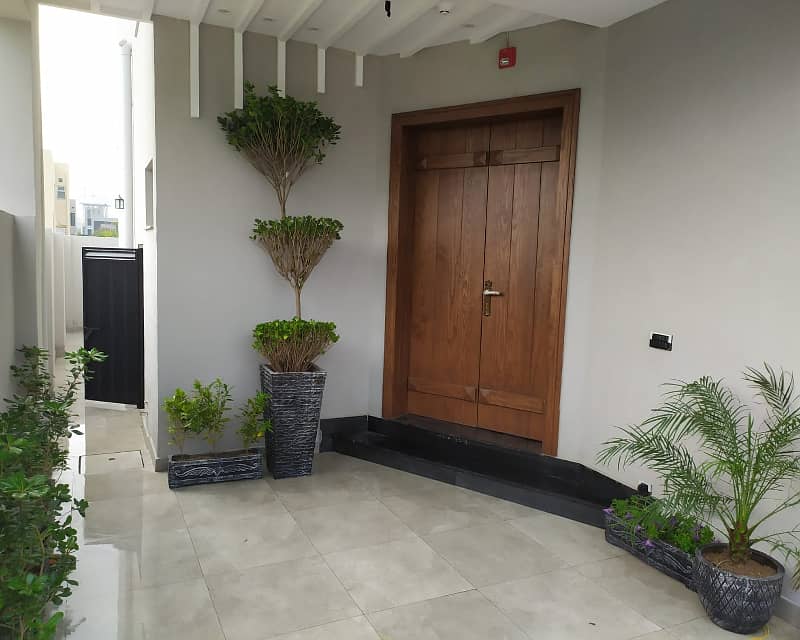 5 Marla Luxury House Available For sale In DHA Phase 9 Town Lahore 4