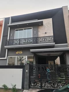 5 Marla Luxury House Available For sale In DHA Phase 9 Town Lahore 0