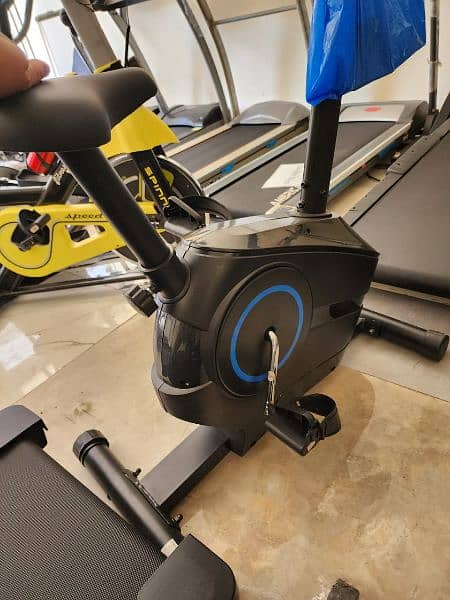 treadmils. (0309 5885468). ellipticals. spin bikes. home gym 8