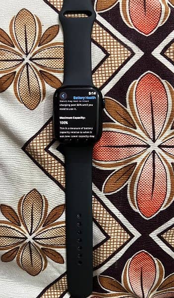 Apple watch series 8 2