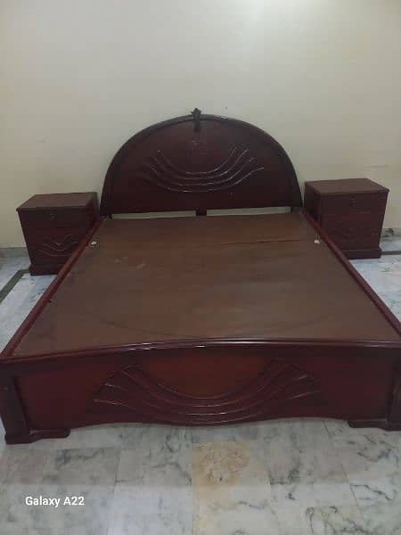 Full original wood bed I good condition 6