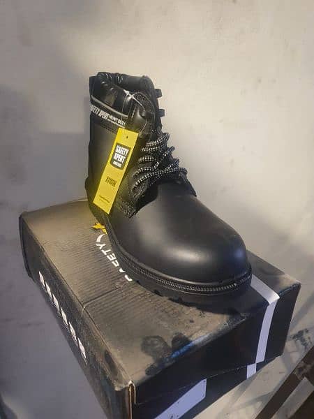 Safety shoes 6