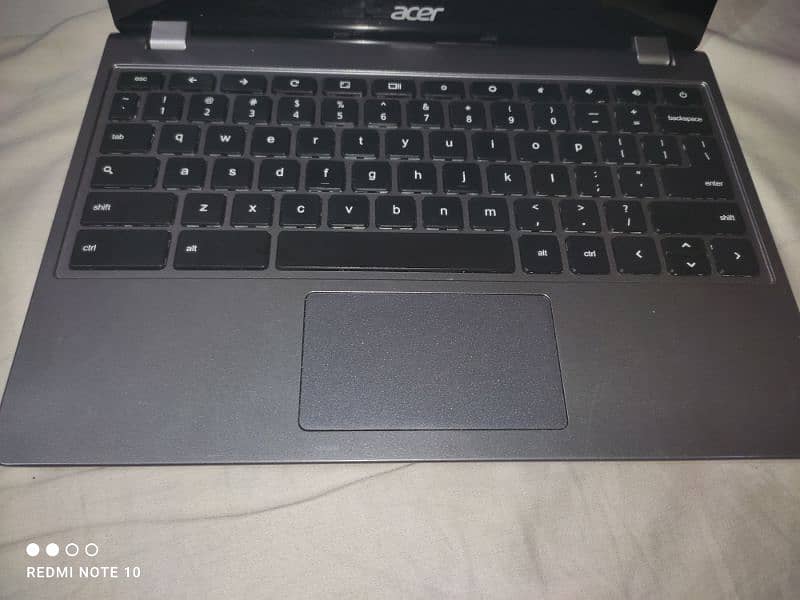 Acer Chromebook c740 for sale. Brand new condition.  0315/51/859/57 3