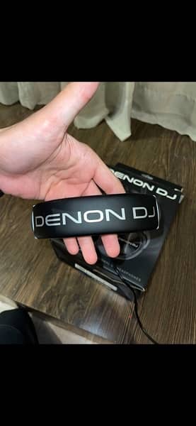 Denon HP1100 3