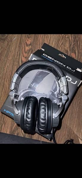 Denon HP1100 4