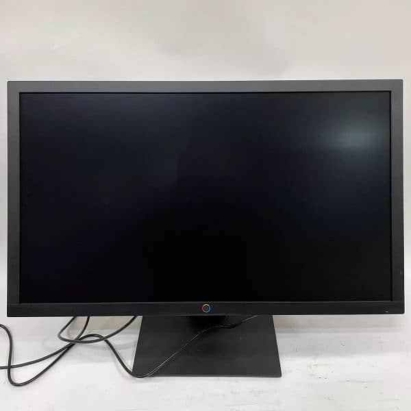 4K / 32 INCH / IPS / TYPE C / Monitor 1