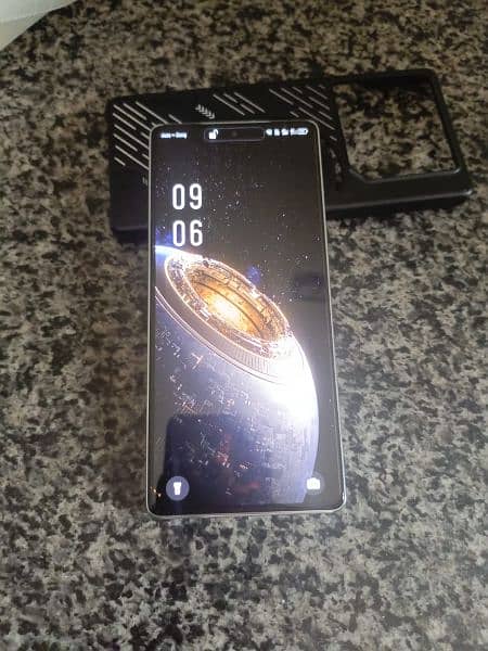 Infinix g. t 20 pro 0