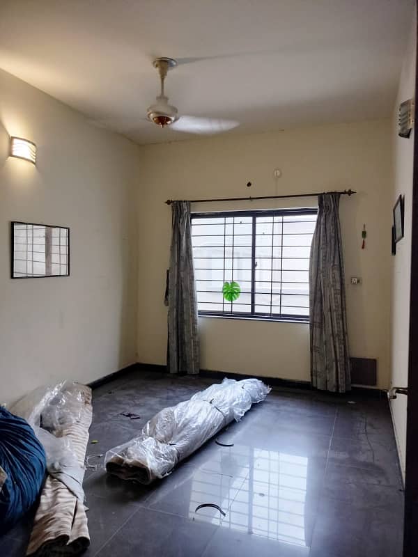 11 Marla 4 Bedroom House for Rent in Askari -11 Lahore. 2