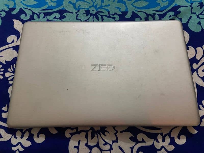 Laptop zed air plus 0