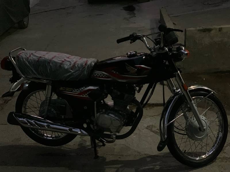 HONDA CG 125 APPLIED FOR 2024 MODEL LIKE NEW BIKE 7