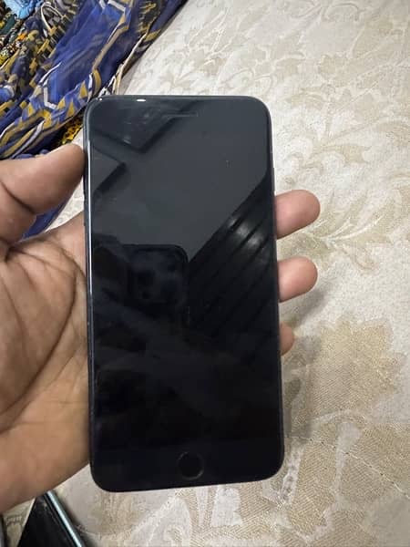 IPhone 7 Plus 128gb PTA 8