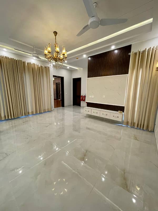 1-KANAL Semi Furnished HOUSE 4 SALE at DHA Phase 6 Lahore. 7