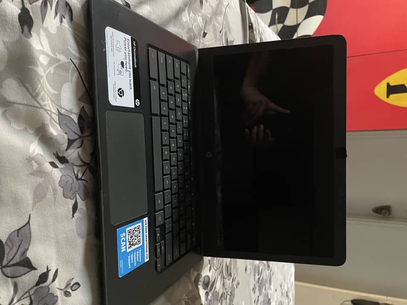 HP Chromebook 14 G5 8