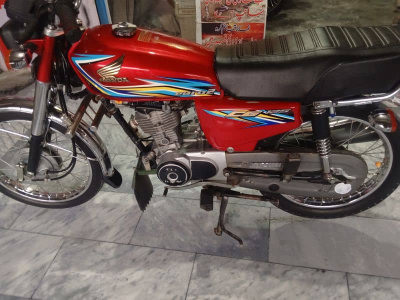 Honda bike 2018 model attock number 11