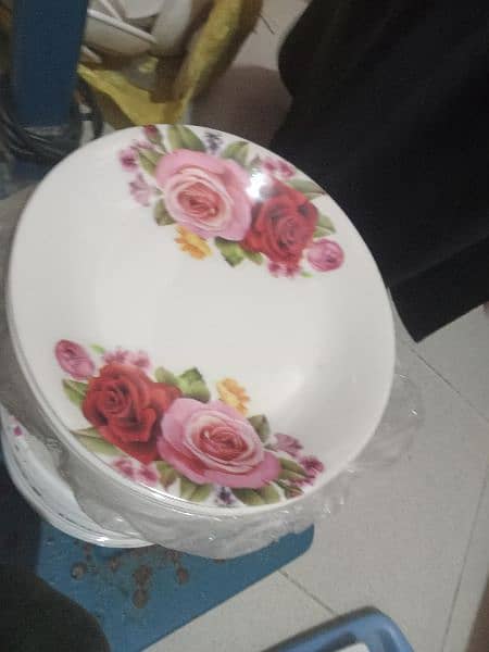 melamine kitchen where items is quantity of 600 kg 4