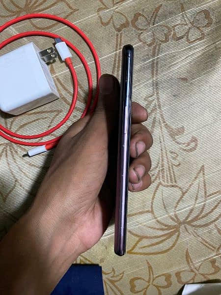 oneplus 6t 8 GB RAM 128 GB ROM 8