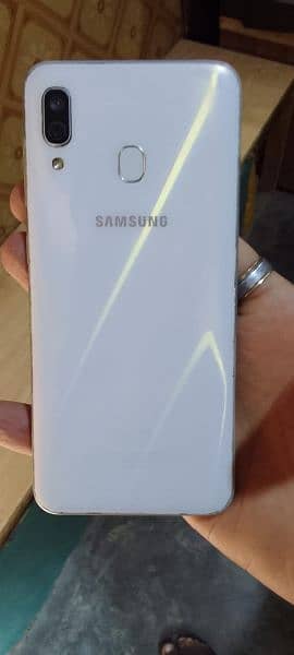 Samsung A30 3