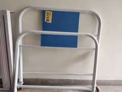 Patient bed For sale It's almost New only few days used