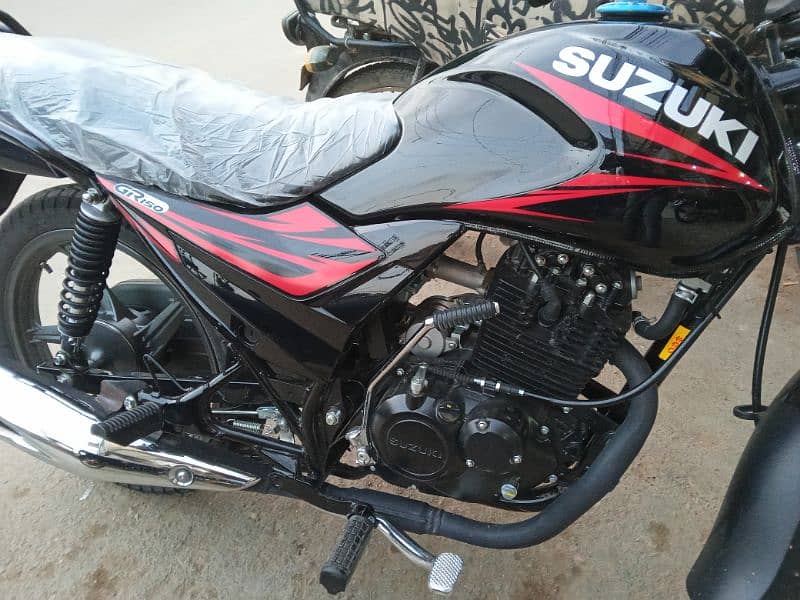 Suzuki gr 150 brand new bike only 98 km use 1