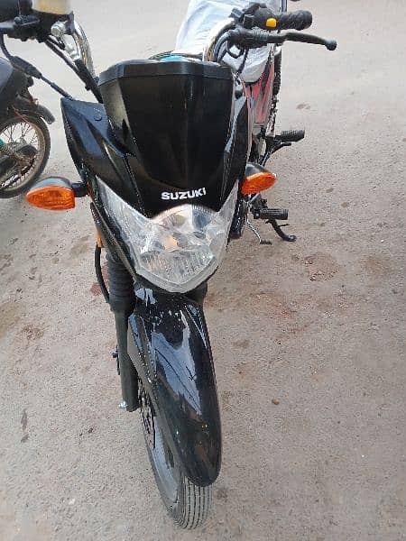 Suzuki gr 150 brand new bike only 98 km use 8