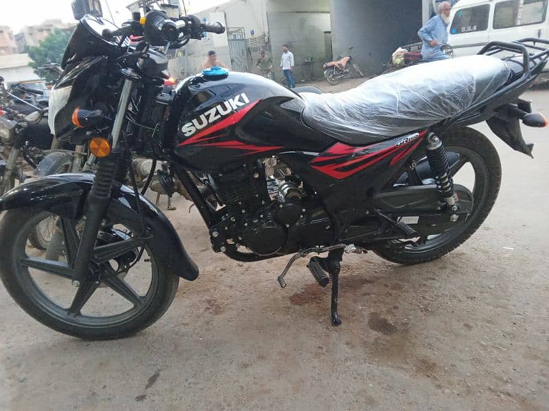 Suzuki gr 150 brand new bike only 98 km use 9