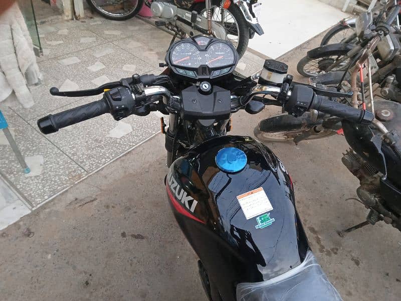 Suzuki gr 150 brand new bike only 98 km use 15