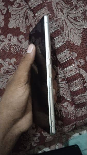 Sony Xperia 5 6gb ram 64gb memory 3