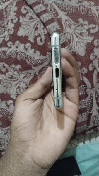 Sony Xperia 5 6gb ram 64gb memory 4