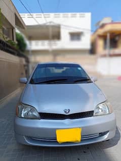 Toyota Platz 2000