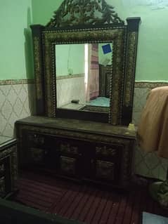 dressing table