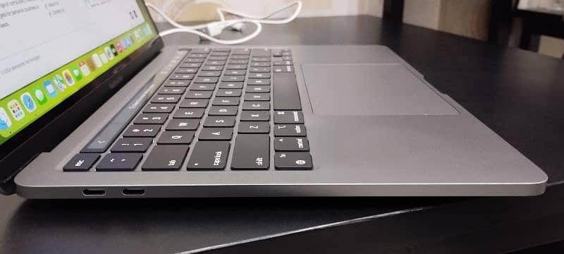 Apple MacBook Pro M1 4