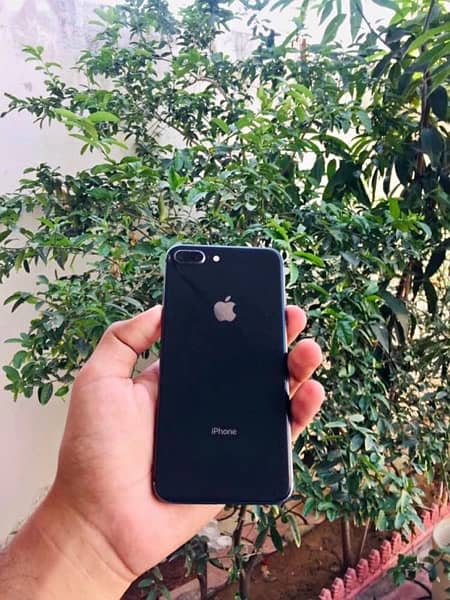 Iphone 8 plus 64 gb 1