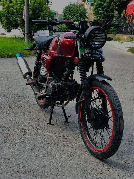 Honda 70 modified cafe racer 1