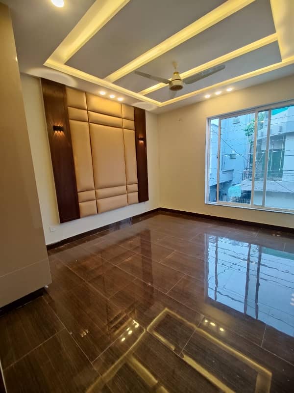 5 marla vip brand new luxery modern style double storey house available for sale in johertown lahore with original pics by fast property services lahore 2